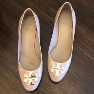 Nude Tory Burch Pumps